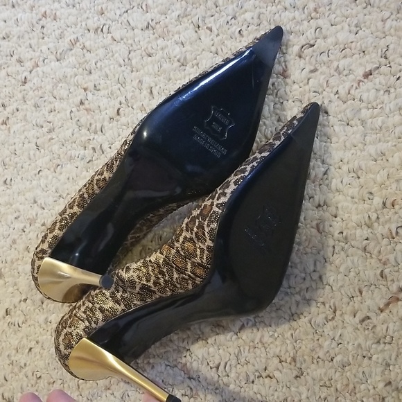 Stuart Weitzman 3' leopard print heels size 8.5 - Picture 5 of 5